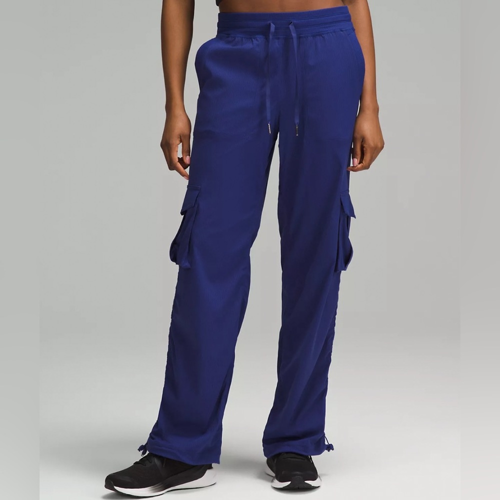 Lululemon NWOT Dance Studio Relaxed-Fit Mid-Rise Cargo Pant M Unlined Larkspur